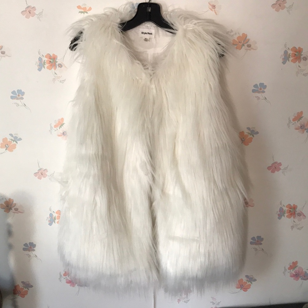 Faux fur vest Sz M/L